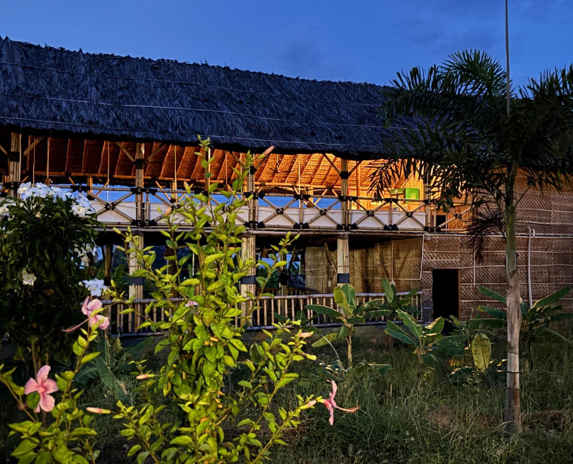 Mowgli'S Cafe Hampi & Guest House מראה חיצוני תמונה