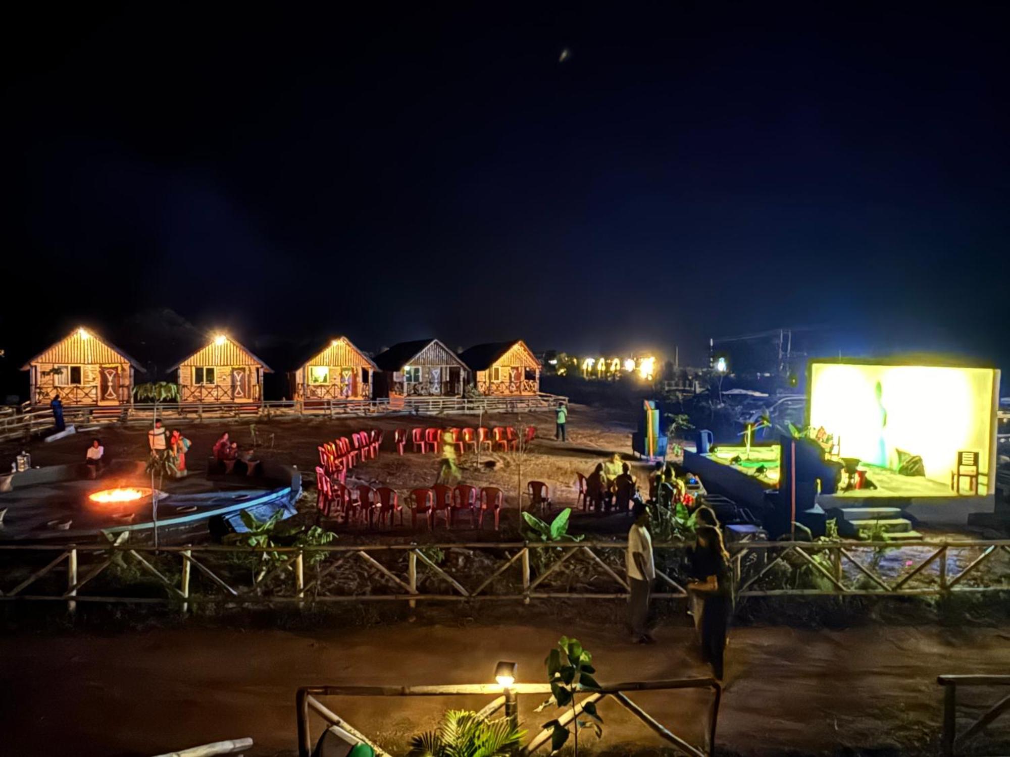 Mowgli'S Cafe Hampi & Guest House מראה חיצוני תמונה